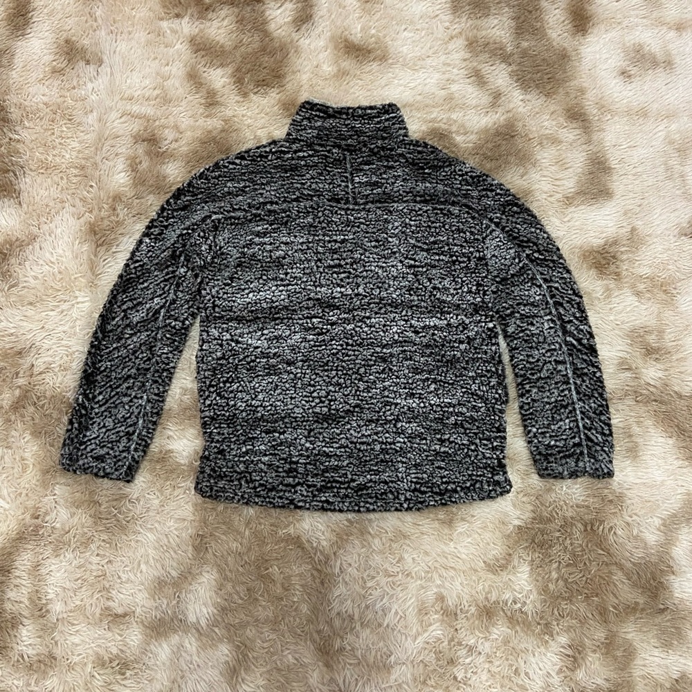 Sherpa Sweater - Picture 6 of 6